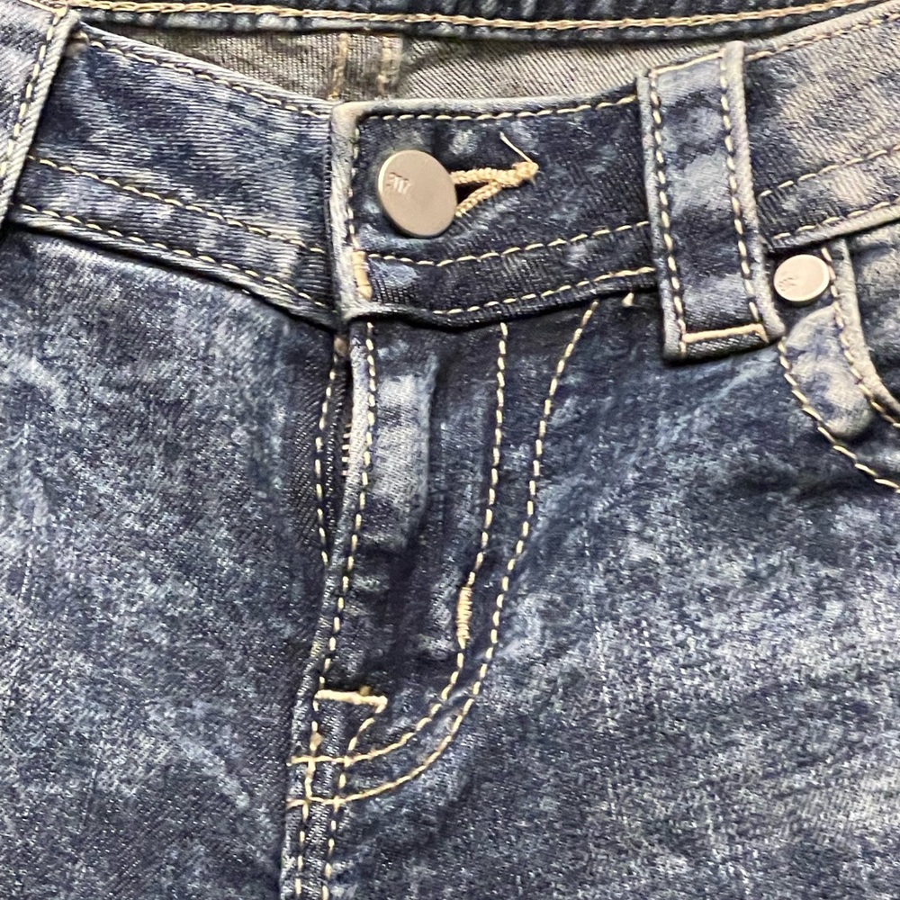 Women’s Miss Me Jeans skinny jeans size 26 mid rise